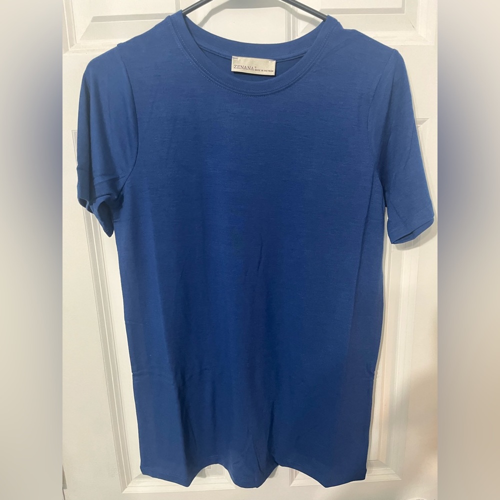 Zenana Women’s Basic layering short sleeve T-Shirt -multi sizes. Blue